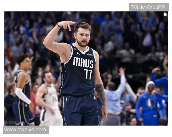 CCTV火箭与独行侠激战正酣球迷热议精彩瞬间与战术对决